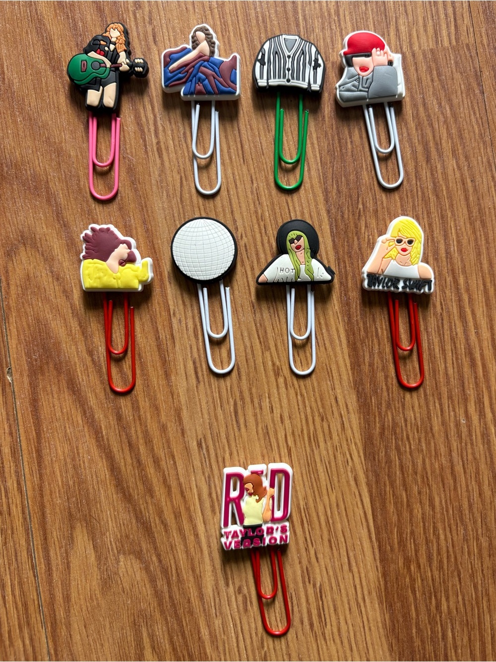 Taylor Swift bookmarks - paper clips